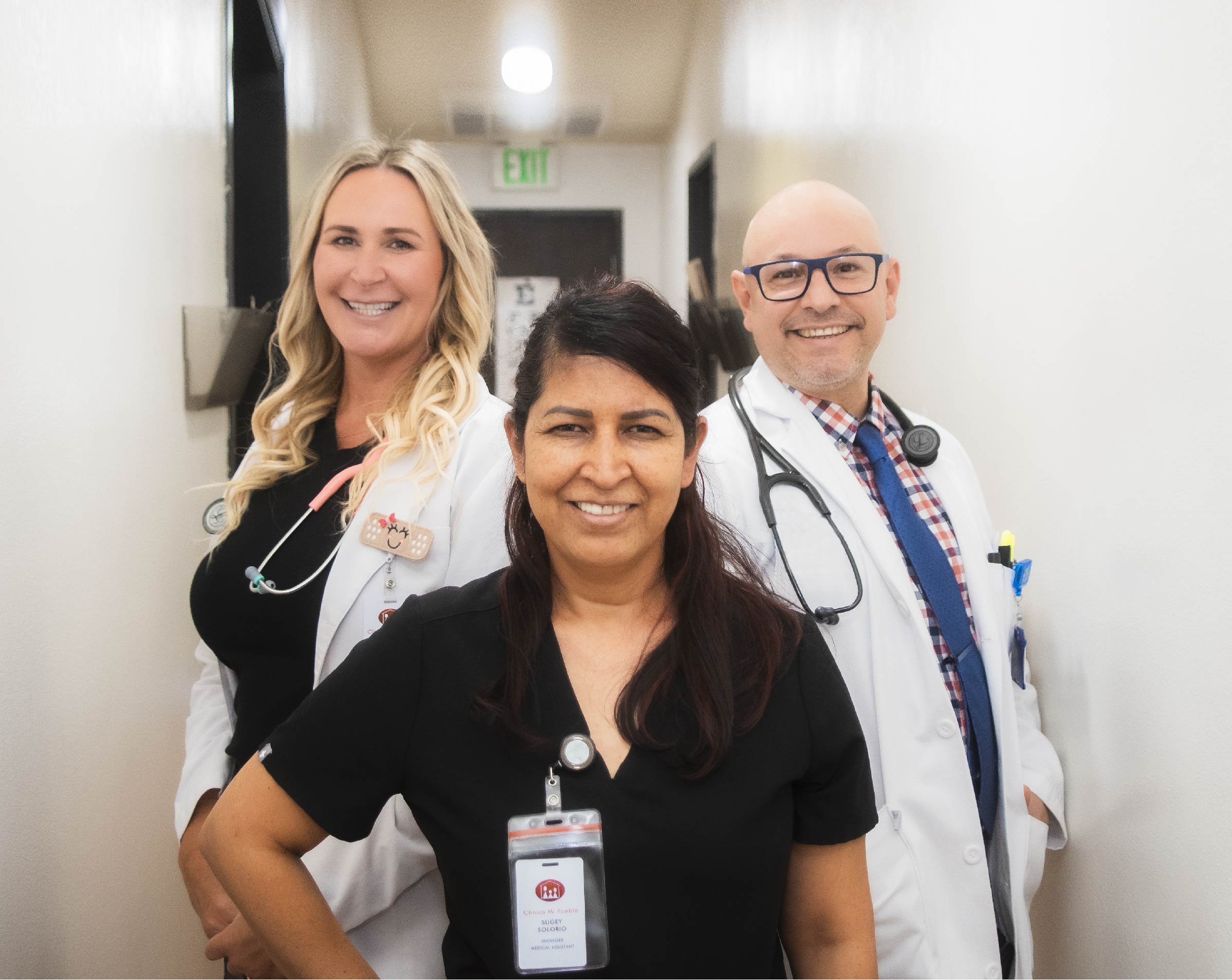 Equipo médico de Clínica Mi Pueblo en Corona, California